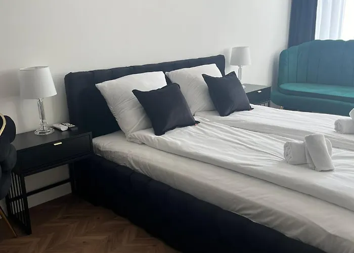 Planeta 104 - Tylko 100 M Do Glownego Deptaku I Plazy! ミエルノ