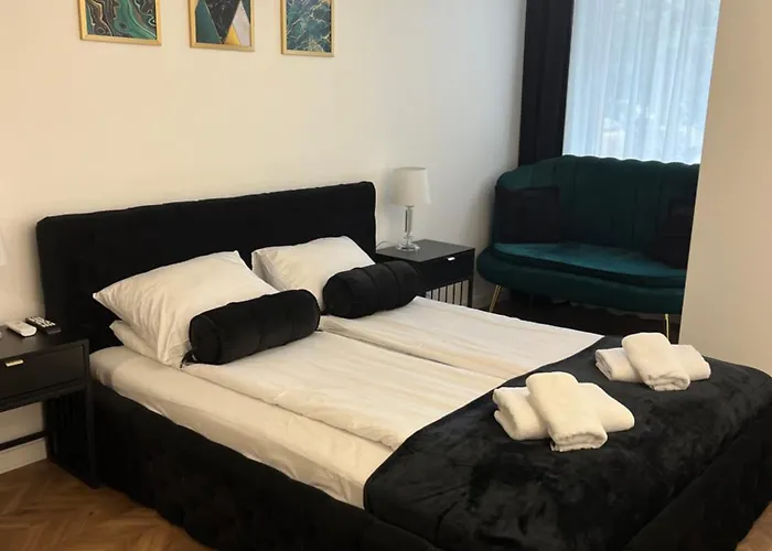 Planeta 104 - Tylko 100 M Do Glownego Deptaku I Plazy! アパート ミエルノ