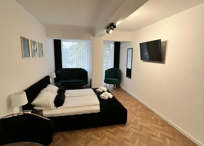 Planeta 104 - Tylko 100 M Do Glownego Deptaku I Plazy!