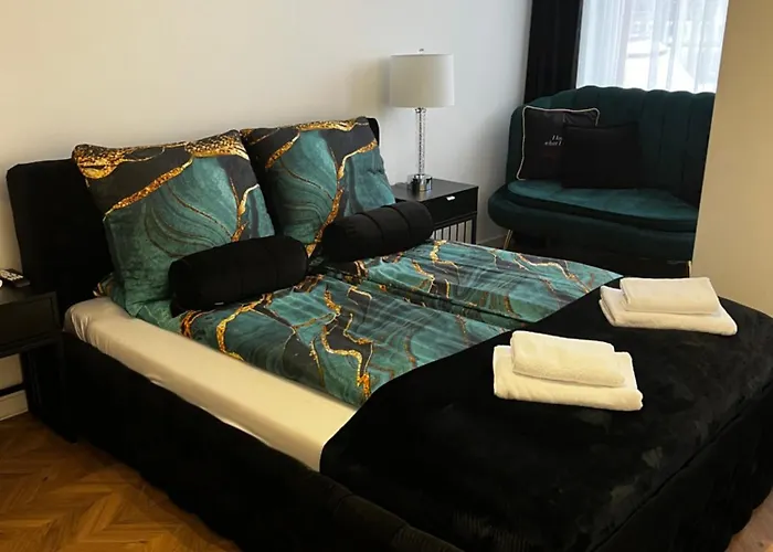 アパート Planeta 104 - Tylko 100 M Do Glownego Deptaku I Plazy! ミエルノ