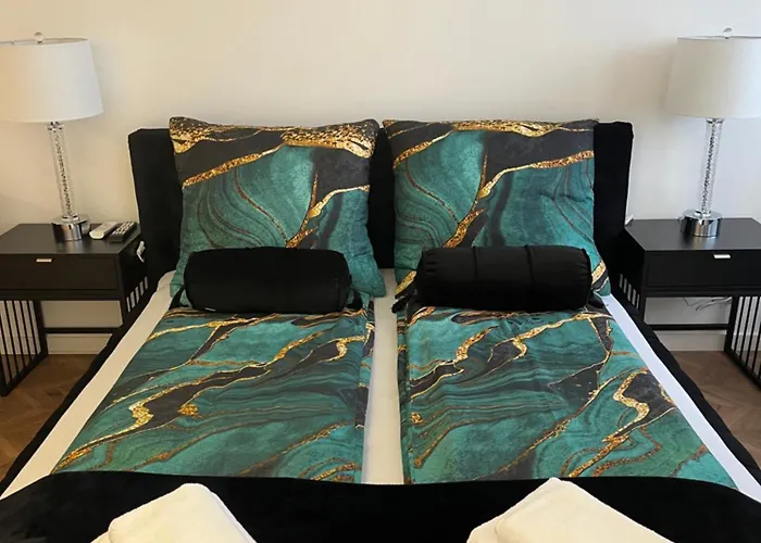 Planeta 104 - Tylko 100 M Do Glownego Deptaku I Plazy! アパート ミエルノ